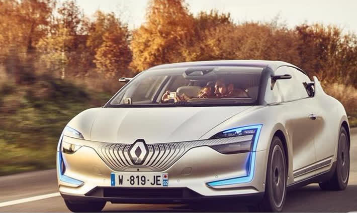 Renault SYMBIOZ Demo Car ile otonom sürüş